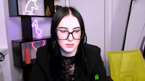 alia skay online show from December 19, 2025, 10:33 am