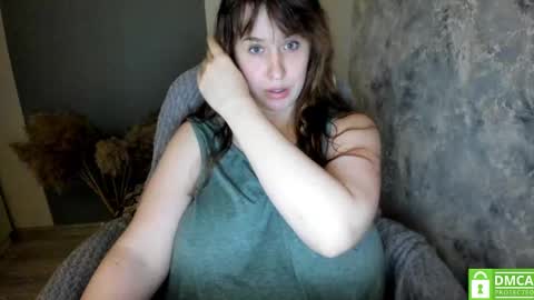 aliaa_ online show from January 23, 2025, 1:13 pm