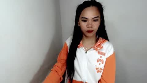 Snapshot of aliahadams chatting on October 6, 2025, 8:34 am ALIAH online show from October 6, 2025, 8:34 am