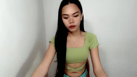 Snapshot of aliahadams chatting on October 23, 2025, 10:41 pm ALIAH online show from October 23, 2025, 10:41 pm