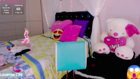 Snapshot of aliana_ross chatting on February 24, 2025, 9:43 am aliana_ross online show from February 24, 2025, 9:43 am