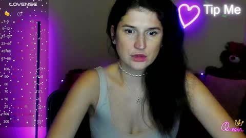 Snapshot of alianna_solo_kiss chatting on April 24, 2026, 11:23 am Alianna online show from April 24, 2026, 11:23 am