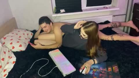 Snapshot of aliatorress chatting on October 19, 2025, 3:45 pm Robert online show from October 19, 2025, 3:45 pm