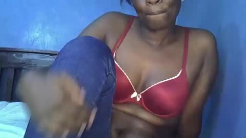 Snapshot of alic_crazy chatting on October 28, 2025, 6:50 am alic_crazy online show from October 28, 2025, 6:50 am