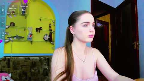 Snapshot of alicanewlove chatting on May 10, 2026, 6:24 pm alice online show from May 10, 2026, 6:24 pm