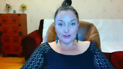 Alice online show from September 21, 2025, 4:14 am