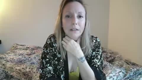 Snapshot of alice8363 chatting on December 5, 2024, 2:55 pm Alice online show from December 5, 2024, 2:55 pm