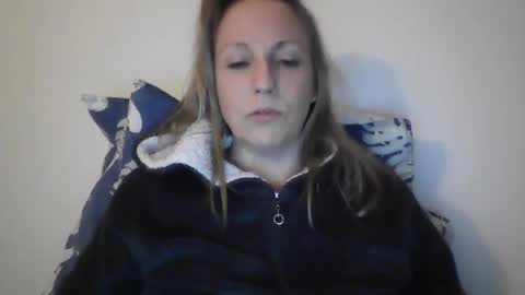 Snapshot of alice8363 chatting on December 20, 2024, 5:29 pm Alice online show from December 20, 2024, 5:29 pm