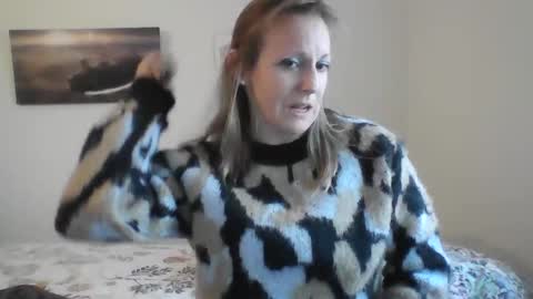 Snapshot of alice8363 chatting on January 7, 2025, 8:24 am Alice online show from January 7, 2025, 8:24 am