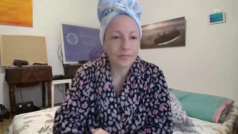 Snapshot of alice8363 chatting on October 11, 2025, 7:07 am Alice online show from October 11, 2025, 7:07 am