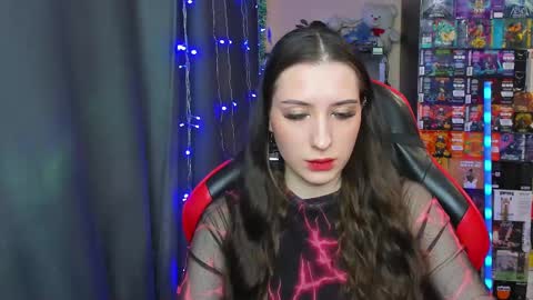 Snapshot of alice_bailey chatting on February 14, 2025, 12:36 pm Alice online show from February 14, 2025, 12:36 pm