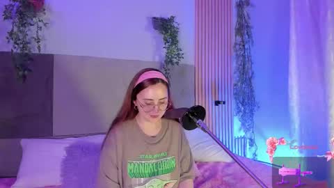 Snapshot of alice_cute77 chatting on February 11, 2026, 1:54 am Mey online show from February 11, 2026, 1:54 am