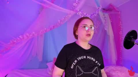 Snapshot of alice_cute77 chatting on May 19, 2026, 5:03 am Mey online show from May 19, 2026, 5:03 am