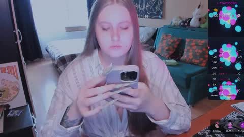 Alice 3 online show from April 5, 2026, 10:01 am