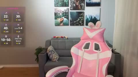 Snapshot of alice_frosst chatting on June 6, 2026, 6:34 pm Alice Frost online show from June 6, 2026, 6:34 pm