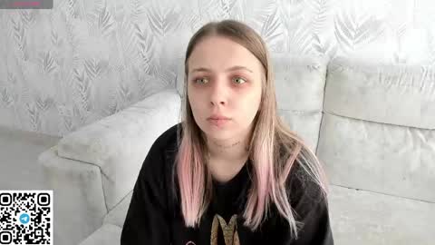 Snapshot of alice_halle chatting on June 8, 2026, 6:47 am alice_halle online show from June 8, 2026, 6:47 am