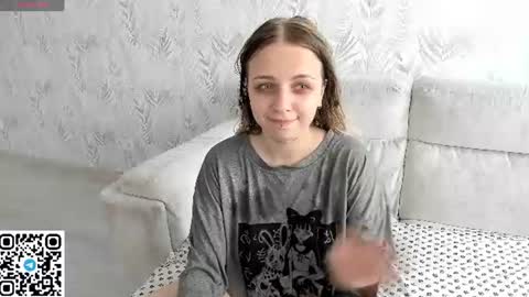 Snapshot of alice_halle chatting on June 28, 2026, 9:04 am alice_halle online show from June 28, 2026, 9:04 am