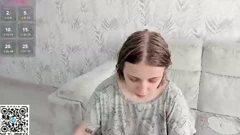 Snapshot of alice_halle chatting on July 19, 2026, 7:12 am alice_halle online show from July 19, 2026, 7:12 am