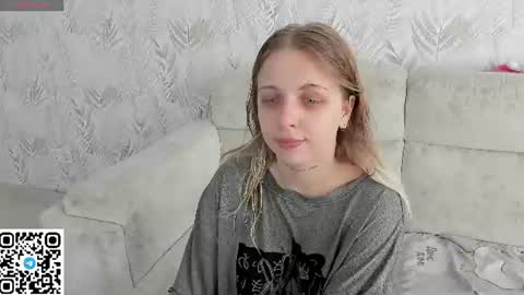 Snapshot of alice_halle chatting on July 23, 2026, 3:26 am alice_halle online show from July 23, 2026, 3:26 am