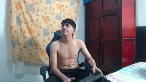 Snapshot of alice_julls chatting on June 19, 2026, 6:45 pm alice online show from June 19, 2026, 6:45 pm