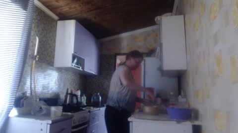 Snapshot of alice_katana chatting on August 2, 2026, 10:57 am Alice Katana online show from August 2, 2026, 10:57 am