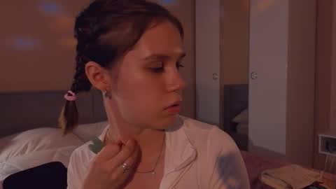 Alice online show from September 12, 2025, 5:24 pm