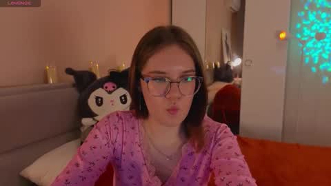 Alice online show from November 16, 2025, 3:06 pm