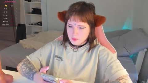  Alice  online show from October 6, 2025, 1:08 pm