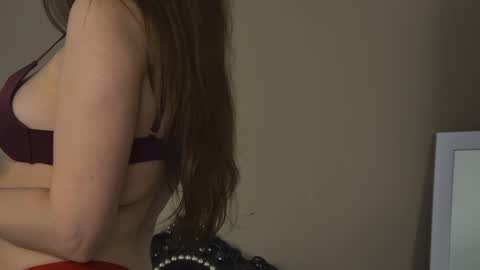 Snapshot of alice_munro chatting on May 7, 2026, 8:58 pm AliceMunro online show from May 7, 2026, 8:58 pm