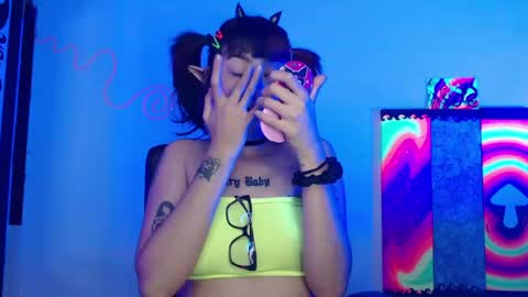 Snapshot of alice_phantom chatting on May 2, 2026, 1:21 am online show from May 2, 2026, 1:21 am