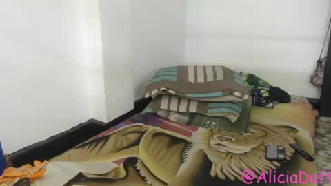 Alicia Aldara online show from July 6, 2026, 3:58 am