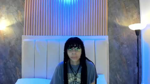 alice_rossi4 online show from May 13, 2026, 11:51 am