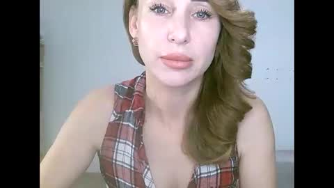 Alice Sewx online show from November 13, 2025, 1:32 pm