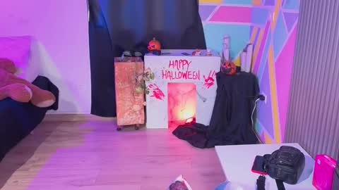 Snapshot of alice_star7 chatting on October 31, 2025, 7:04 pm Alice online show from October 31, 2025, 7:04 pm