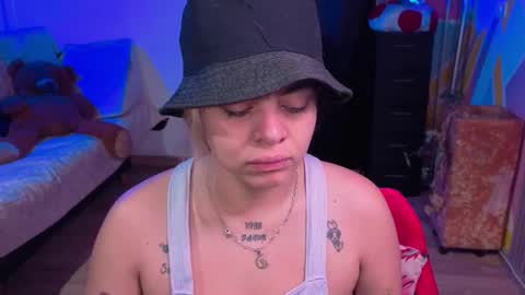 Snapshot of alice_star7 chatting on November 3, 2025, 11:44 am Alice online show from November 3, 2025, 11:44 am