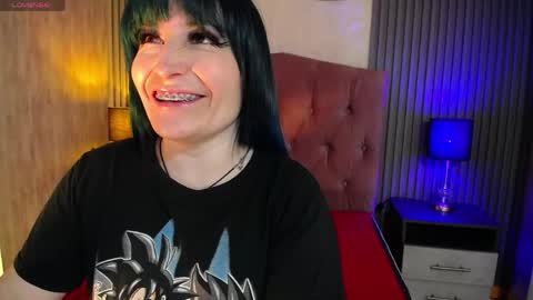Snapshot of alice_sweetmomma chatting on May 5, 2026, 7:33 pm Alice online show from May 5, 2026, 7:33 pm
