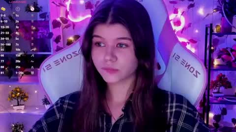 Alice online show from July 27, 2026, 9:44 pm