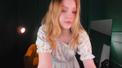 Snapshot of alice_tucci chatting on February 15, 2025, 2:55 pm Alice online show from February 15, 2025, 2:55 pm