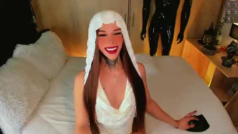 Snapshot of alicebby_bigcock19 chatting on July 24, 2026, 2:37 pm Alice online show from July 24, 2026, 2:37 pm