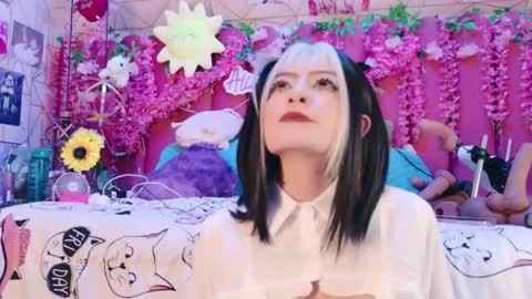 Snapshot of alicebenett_ chatting on May 25, 2026, 9:54 pm online show from May 25, 2026, 9:54 pm