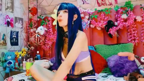 Snapshot of alicebenett_ chatting on June 2, 2026, 9:28 pm online show from June 2, 2026, 9:28 pm