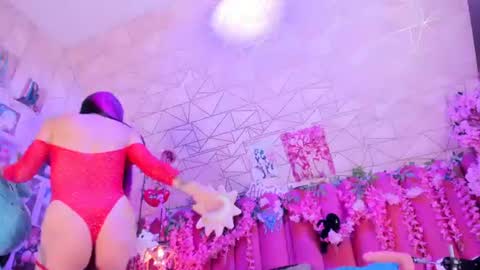 Snapshot of alicebenett_ chatting on June 14, 2026, 10:01 pm online show from June 14, 2026, 10:01 pm