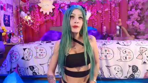 Snapshot of alicebenett_ chatting on July 24, 2026, 10:30 pm online show from July 24, 2026, 10:30 pm