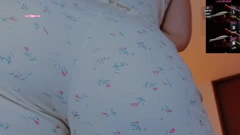 Snapshot of alicebenette chatting on May 31, 2026, 9:27 pm Alice Benette online show from May 31, 2026, 9:27 pm