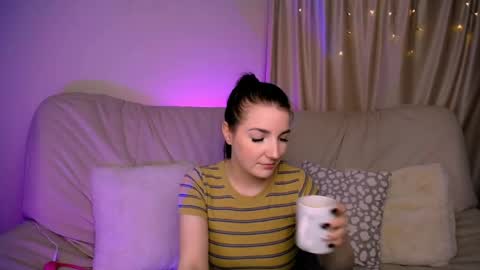Snapshot of alicechanell chatting on May 23, 2026, 4:18 am alicechanell online show from May 23, 2026, 4:18 am
