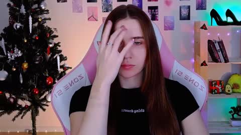 alicecharmy online show from December 17, 2024, 12:22 pm