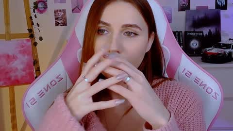 alicecharmy online show from January 29, 2025, 1:38 pm