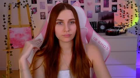 alicecharmy online show from February 7, 2025, 3:19 pm