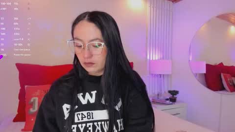 Alice Corner online show from November 21, 2025, 11:53 am