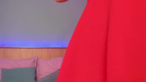 Alice Cullen online show from September 29, 2025, 1:49 pm